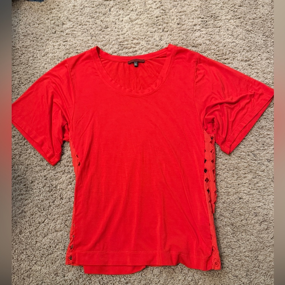 BKE Women's Top with Cutout Design